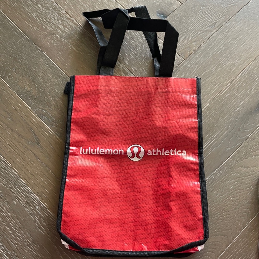 LuluLemon small shopping bag reusable
